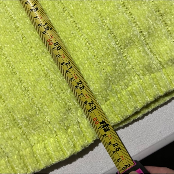 Neon Sweater - Picture 6 of 7